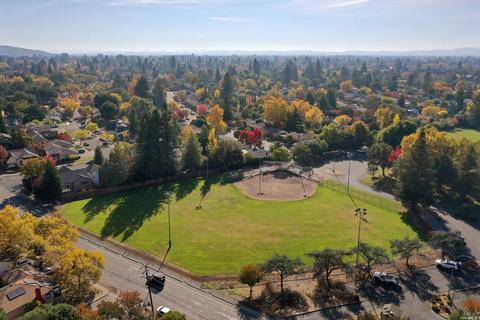 1857 Wright St, Santa Rosa, CA 95404 photo 16