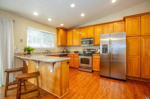 314 Edwin Dr, Vacaville, CA 95687 photo 15