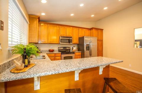 314 Edwin Dr, Vacaville, CA 95687 photo 16
