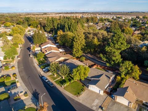 314 Edwin Dr, Vacaville, CA 95687 photo 41