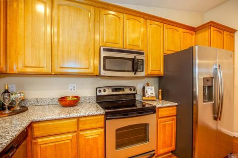 314 Edwin Dr, Vacaville, CA 95687 photo 17