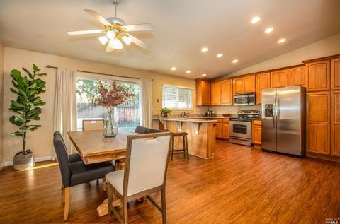 314 Edwin Dr, Vacaville, CA 95687 photo 11