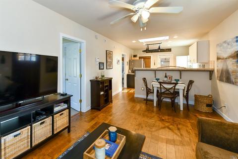 2126 1st St, Napa, CA 94559 photo 3
