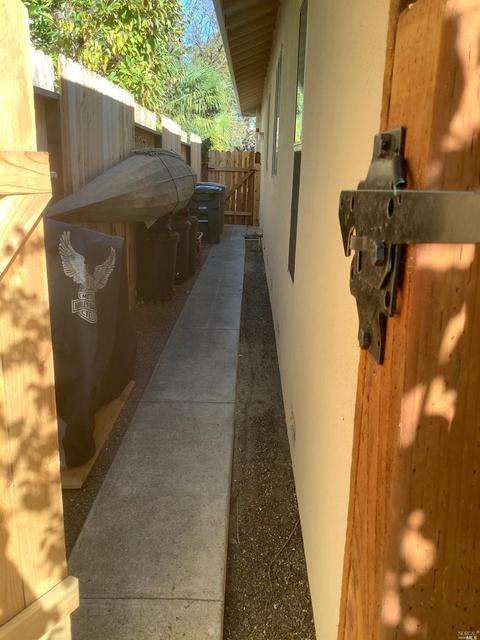 301 Avalon Cir, Vallejo, CA 94589 photo 32