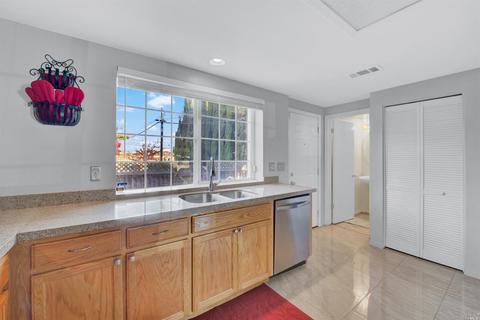 814 Daniels Ave, Vallejo, CA 94590 photo 17