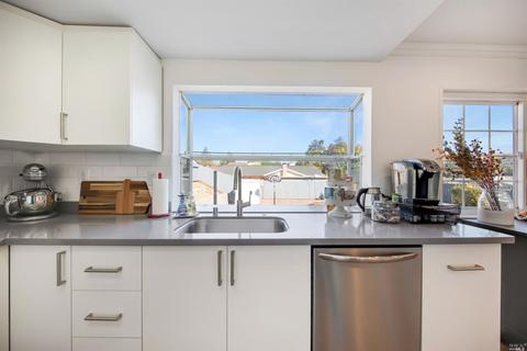 336 Barcelona St, Vallejo, CA 94591 photo 12