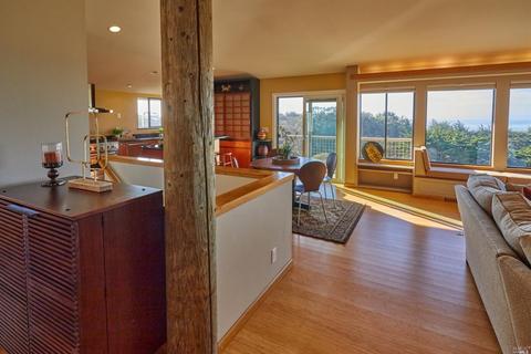 160 Starboard Ct, Bodega Bay, CA 94923 photo 4