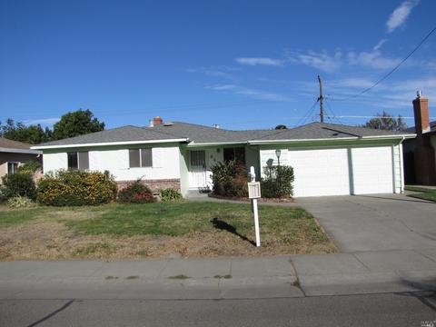 660 W D St S, Dixon, CA 95620 photo 2