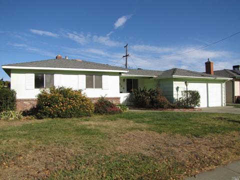 660 W D St S, Dixon, CA 95620 photo 1