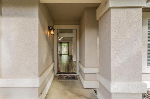842 Wethersfield Dr, Vacaville, CA 95688 photo 4