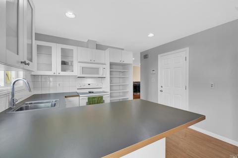 172 Amherst Ave, Vallejo, CA 94589 photo 18