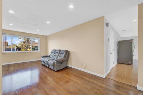 172 Amherst Ave, Vallejo, CA 94589 photo 11