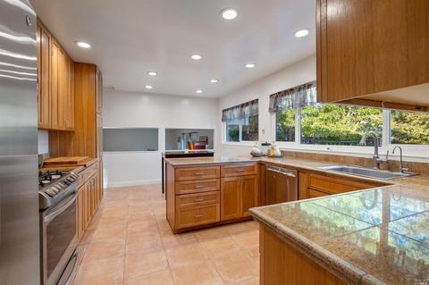 1282 Larkin Dr, Sonoma, CA 95476 photo 16