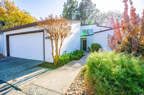 1315 Hawthorne Ct, Dixon, CA 95620 photo 1