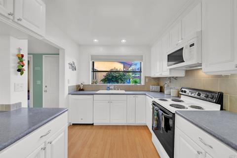 2216 Cedarbrook Dr, Fairfield, CA 94534 photo 8