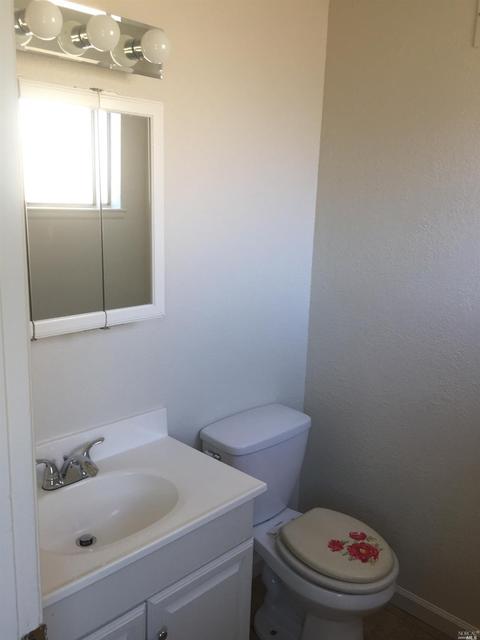 121 Larsen Cir, Vallejo, CA 94589 photo 11