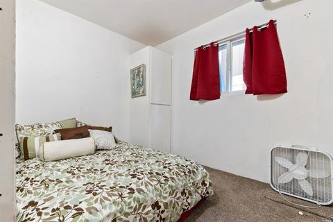 204 Main Cir, Ukiah, CA 95482 photo 19