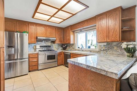 7501 Derby Ln, Cotati, CA 94931 photo 6