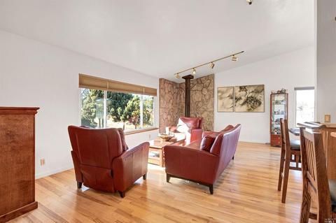 7501 Derby Ln, Cotati, CA 94931 photo 9