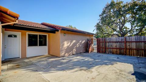 2160 Cedarbrook Dr, Fairfield, CA 94534 photo 4