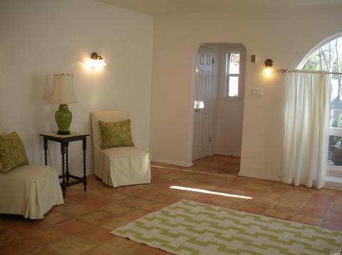 141 Fairmont Ave, Vallejo, CA 94590 photo 9