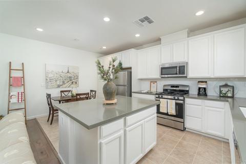 2143 Eva St, Napa, CA 94559 photo 1