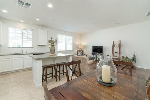 2143 Eva St, Napa, CA 94559 photo 3