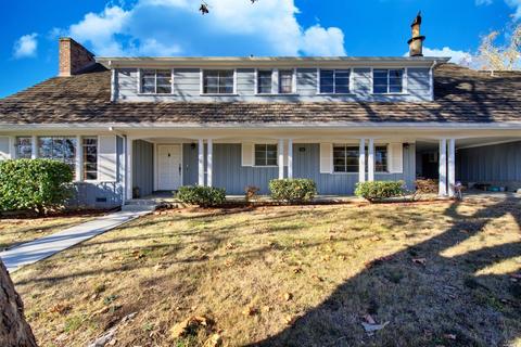 1391 Mariposa St, Vallejo, CA 94590 photo 2