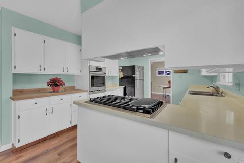 1391 Mariposa St, Vallejo, CA 94590 photo 21