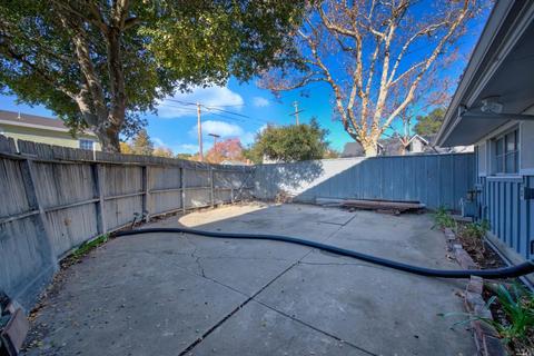 1391 Mariposa St, Vallejo, CA 94590 photo 45