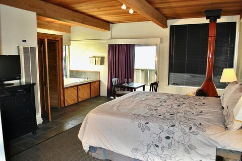 20801 Highway 1 Hwy, Jenner, CA 95450 photo 9