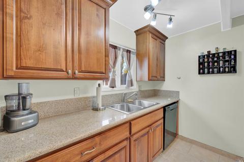 1019 1st St, Fairfield, CA 94533 photo 25