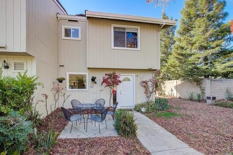 154 Arcadia Dr, Vacaville, CA 95687 photo 1