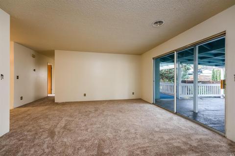 168 Doolan Dr, Ukiah, CA 95482 photo 7
