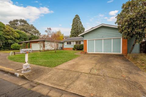 168 Doolan Dr, Ukiah, CA 95482 photo 3
