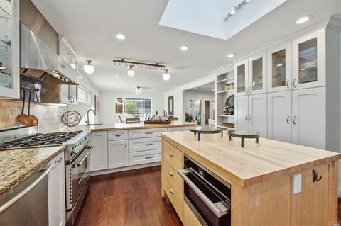 597 Este Madera Dr, Sonoma, CA 95476 photo 25