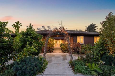 597 Este Madera Dr, Sonoma, CA 95476 photo 5