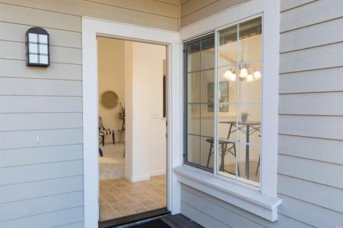 806 Fred Waring Ct, Windsor, CA 95492 photo 3