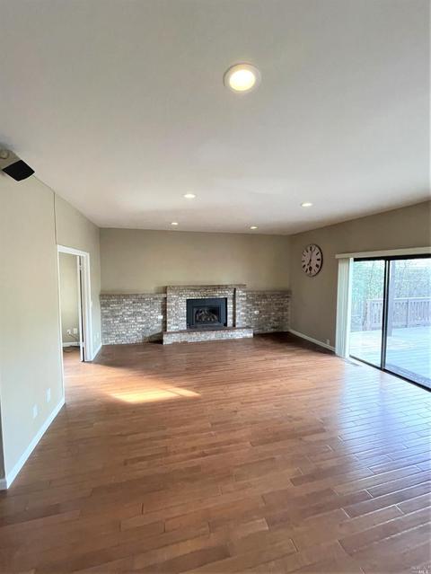 206 Chris St, Windsor, CA 95492 photo 9