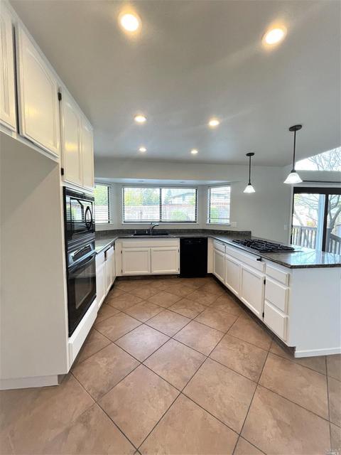 206 Chris St, Windsor, CA 95492 photo 7