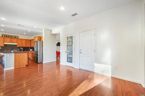 860 Bristol Ct, Dixon, CA 95620 photo 13