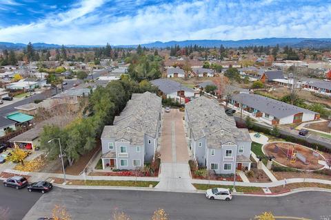 2252 Eva St, Napa, CA 94559 photo 2