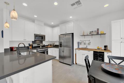 2252 Eva St, Napa, CA 94559 photo 18