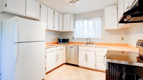 8282 Windmill Farms Dr, Cotati, CA 94931 photo 12