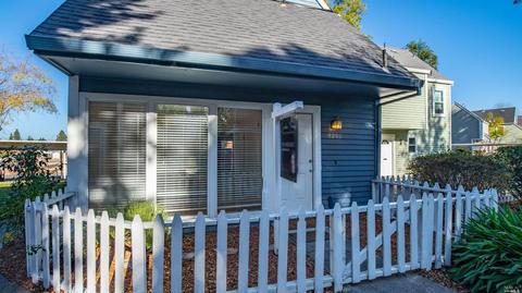 8282 Windmill Farms Dr, Cotati, CA 94931 photo 2