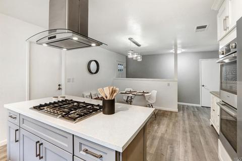 487 San Ramon Dr, Sonoma, CA 95476 photo 8