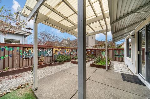 808 Glen Miller Dr, Windsor, CA 95492 photo 4