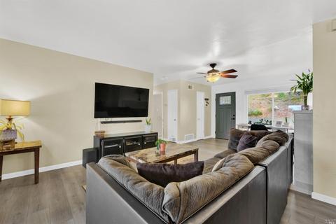 226 Navone St, Vallejo, CA 94591 photo 9