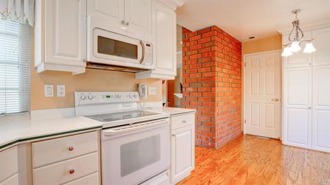 1390 Shea Ter, Vallejo, CA 94591 photo 17