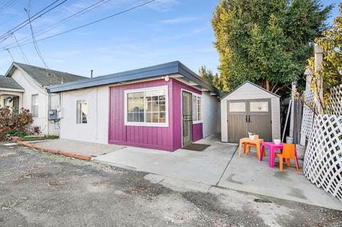 635 Rodeo Ave, Rodeo, CA 94572 photo 1